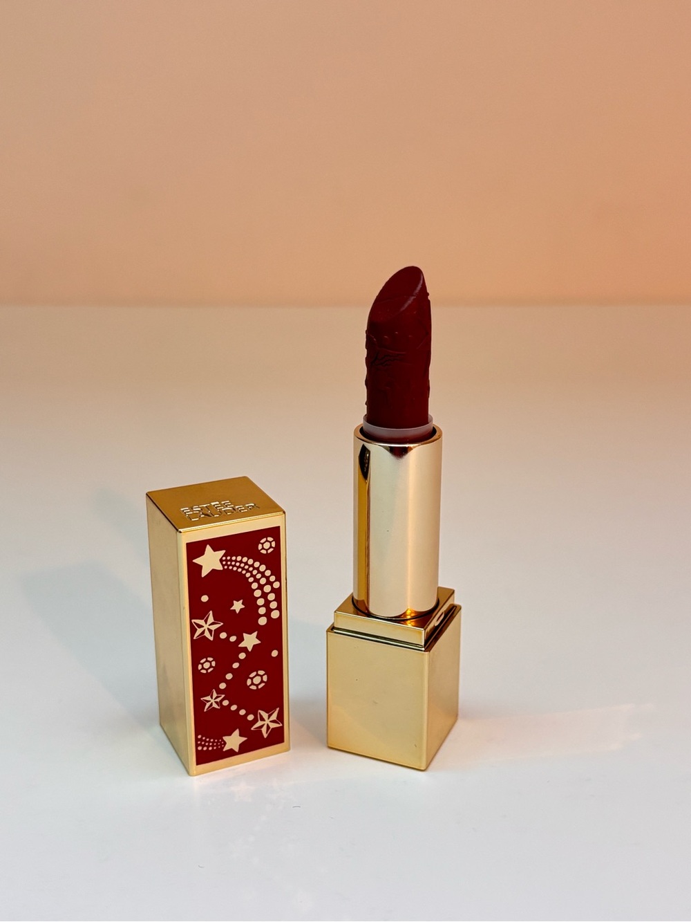 Estée Lauder - Luxury Deep Red Lipstick - Women Makeup